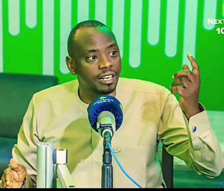 Hon.Kaberuka Rallies Leaders’ to Back Museveni and Push for Kinkizi West District.